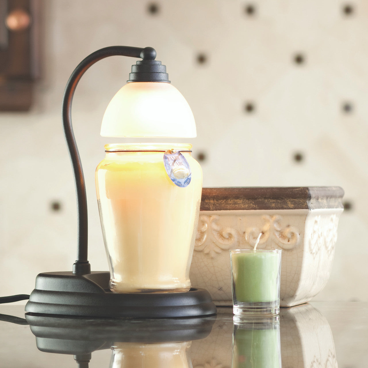 Black Signature Aurora Lamp